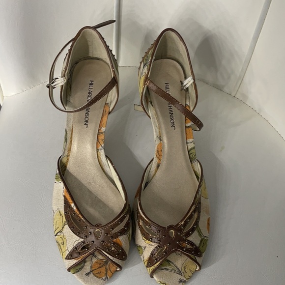 Hilliard and Hanson heels - Picture 5 of 5